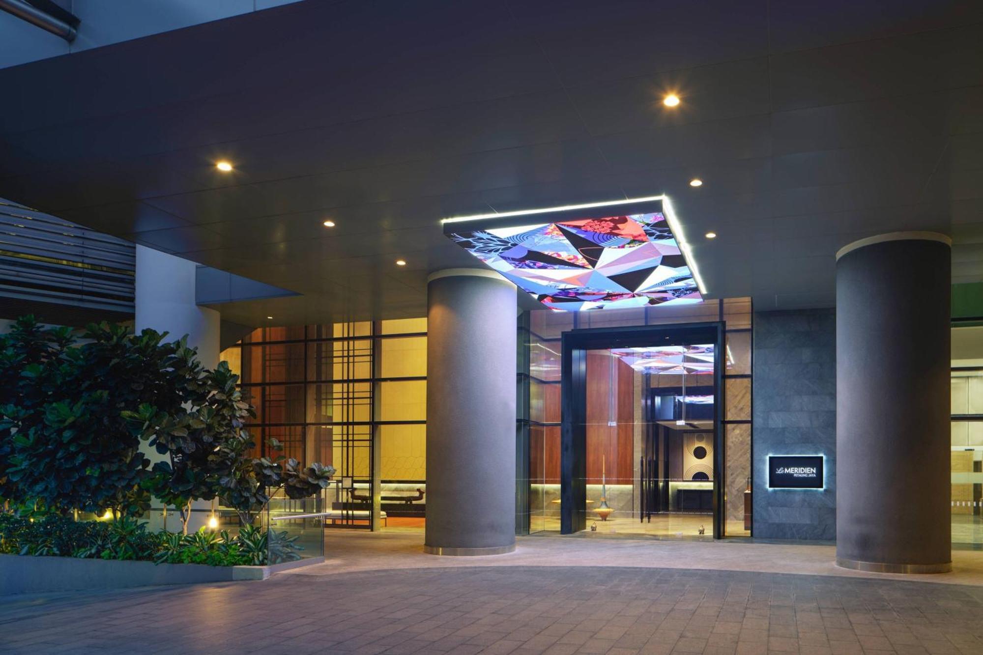 Le Meridien Петалинг Джая Екстериор снимка