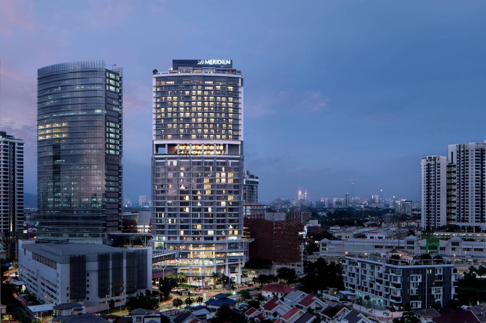 Le Meridien Петалинг Джая Екстериор снимка